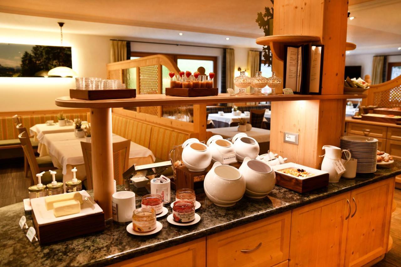 Garni Hotel Bel Vert 셀바디발가르디나 외부 사진